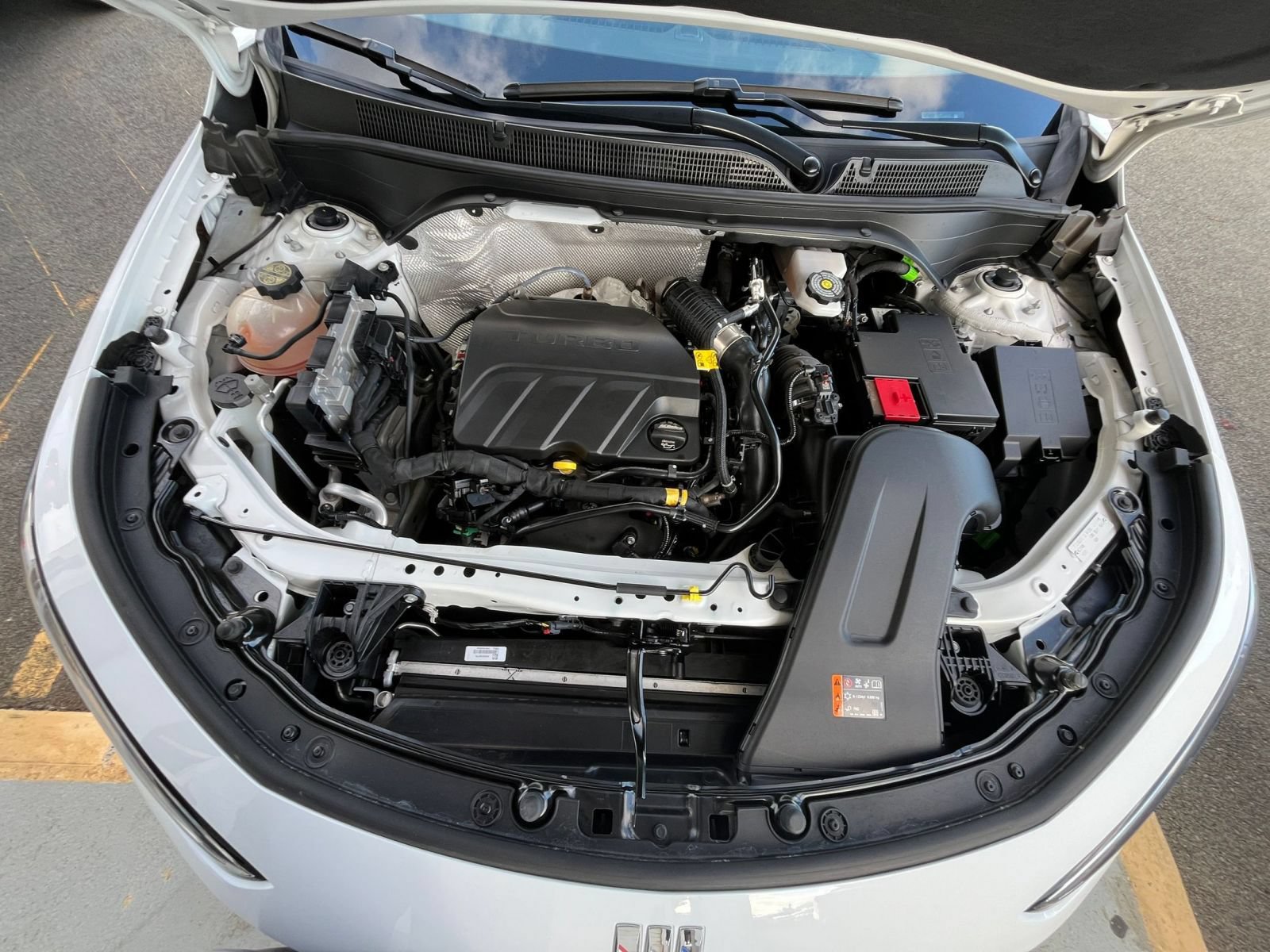 Used 2025 Buick Envista Sport Touring FWD image 32