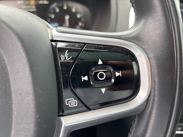 Used 2018 Volvo XC90 T5 Momentum w/ Convenience Package image 20
