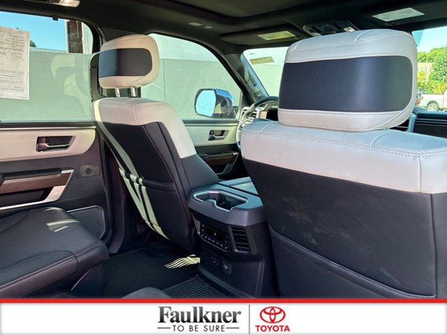 Used 2025 Toyota Sequoia Capstone AWD/4WD image 27