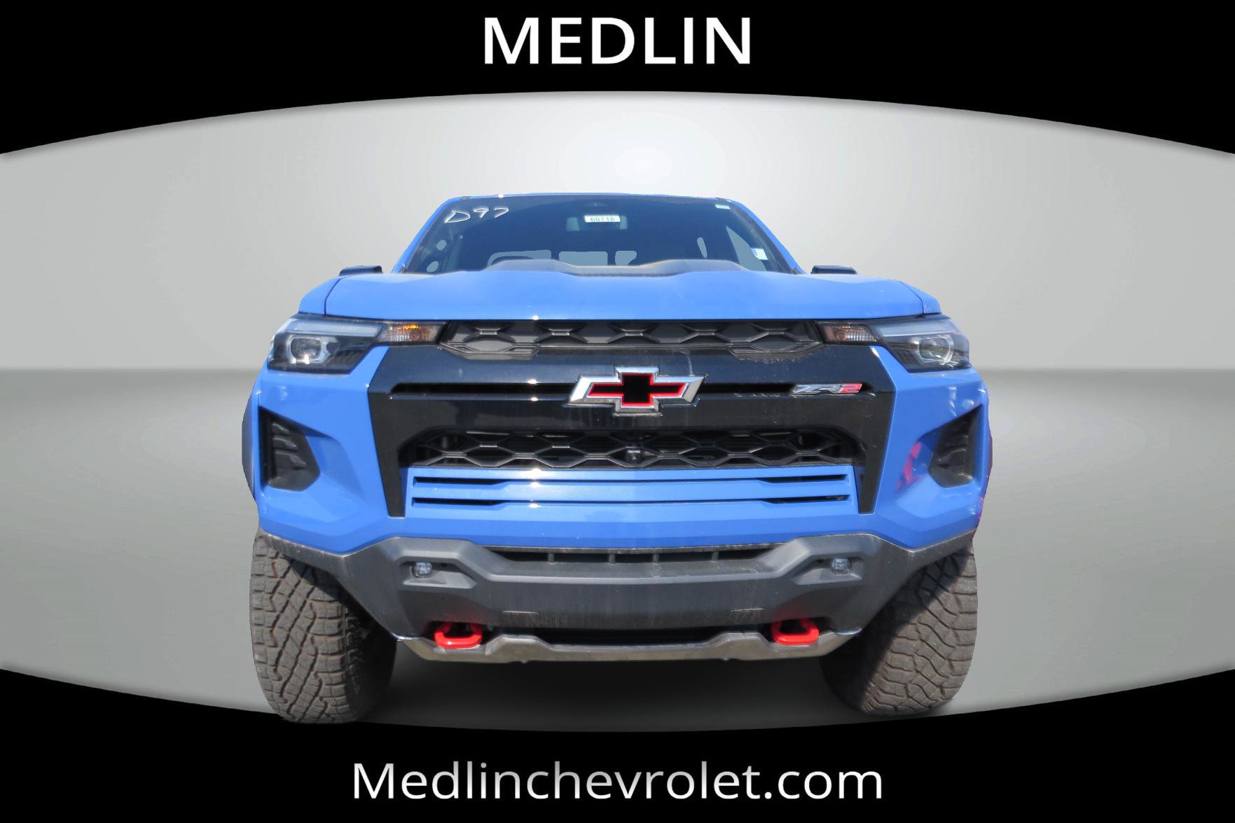 Used 2026 Chevrolet Colorado ZR2 w/ Technology Package AWD/4WD image 3