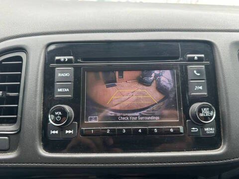 Used 2019 Honda HR-V LX image 11