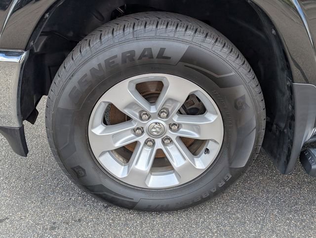 Used 2019 RAM 1500 Laramie AWD/4WD image 9