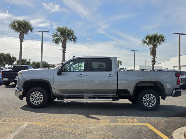 Certified 2026 Chevrolet Silverado 2500 LT AWD/4WD image 3