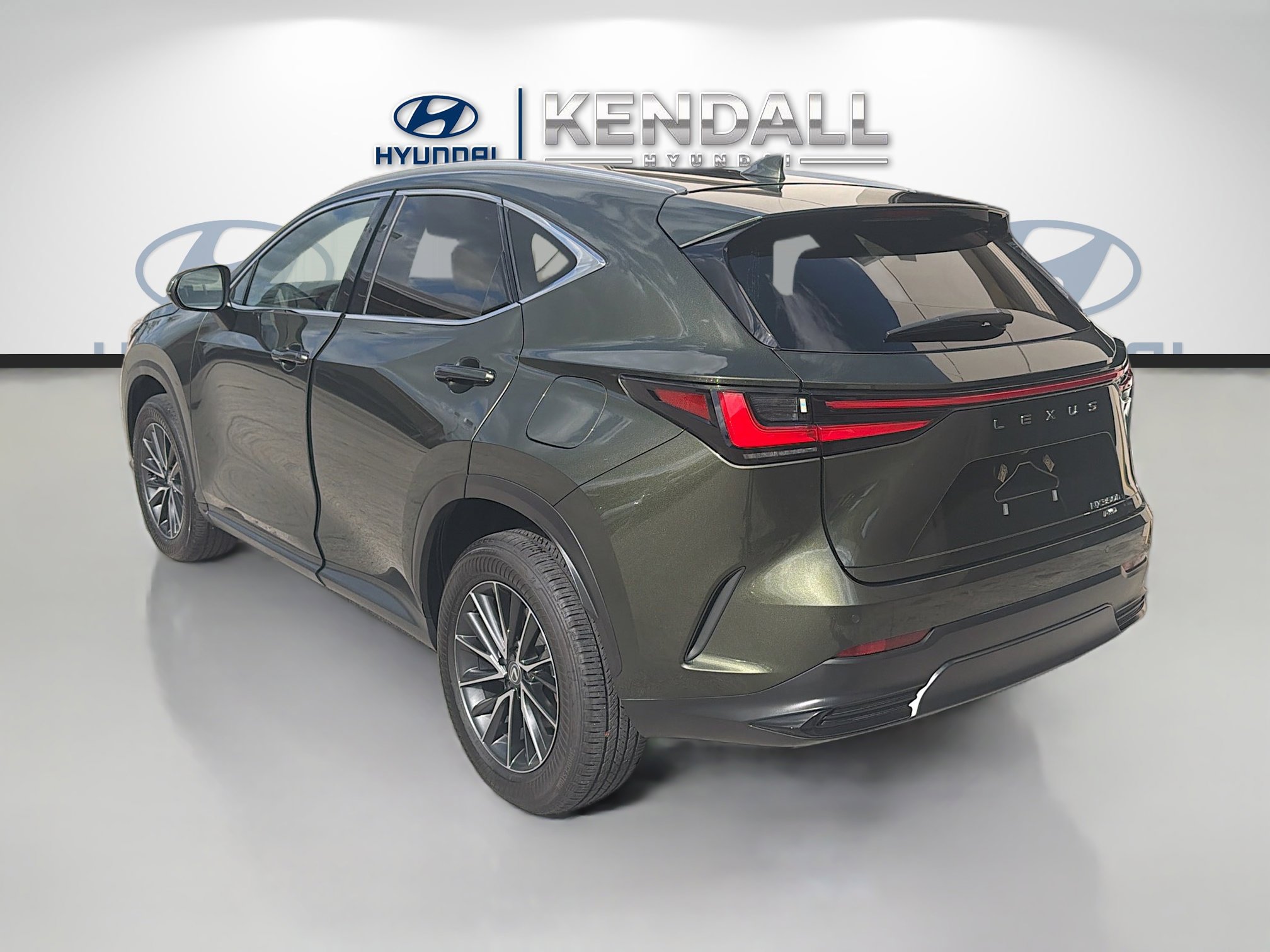 Used 2024 Lexus NX 350h AWD image 4