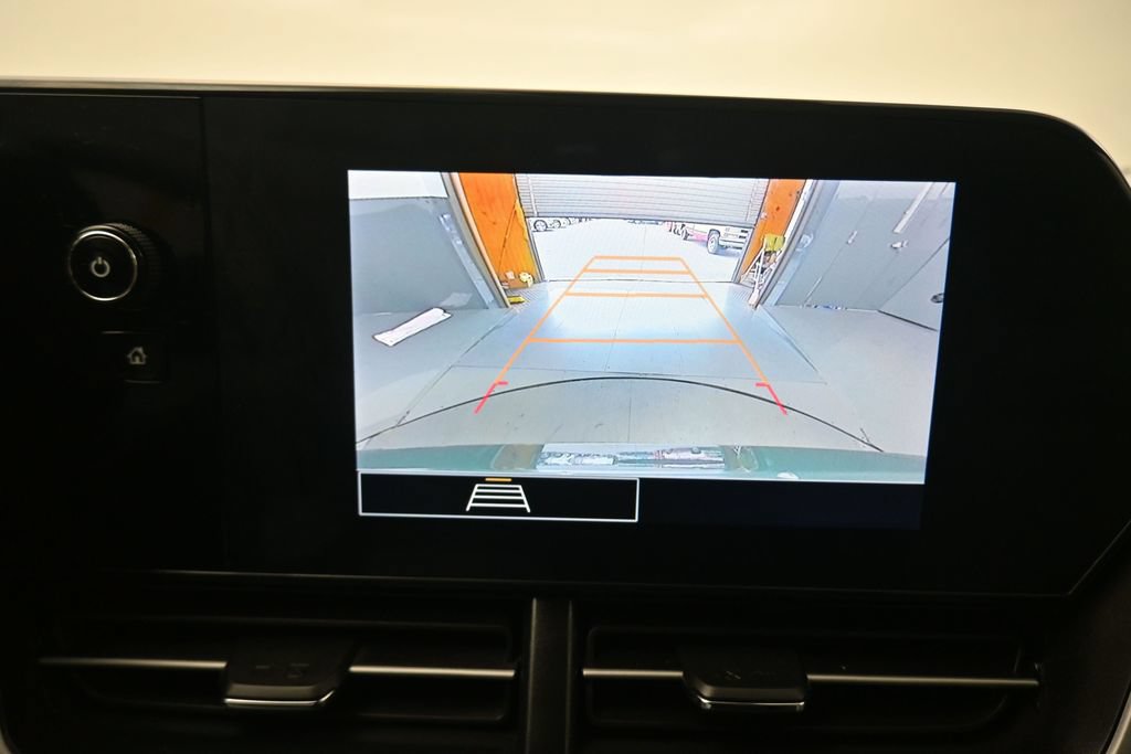 Used 2025 Chevrolet Trax LS FWD image 16
