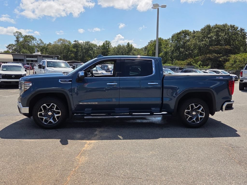 Used 2024 GMC Sierra 1500 SLT w/ SLT Premium Package AWD/4WD image 2