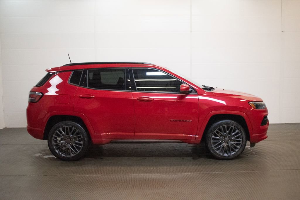 Used 2022 Jeep Compass Limited w/ (RED) Package AWD/4WD image 3