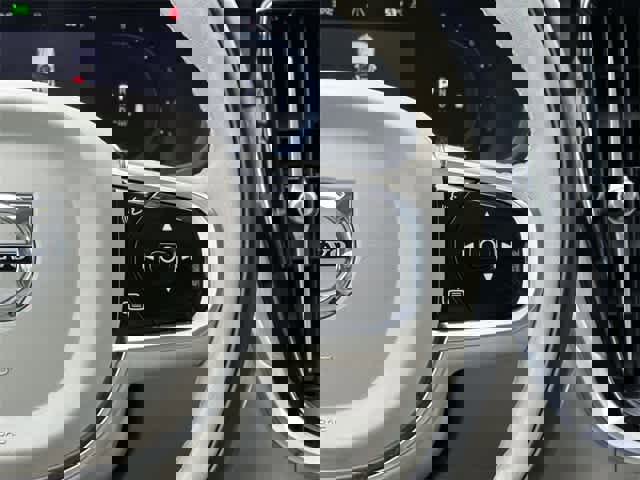 Used 2024 Volvo S60 B5 Plus image 10