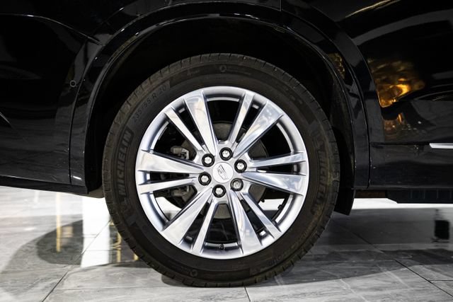 Used 2024 Cadillac XT6 Premium Luxury w/ Technology Package FWD image 32