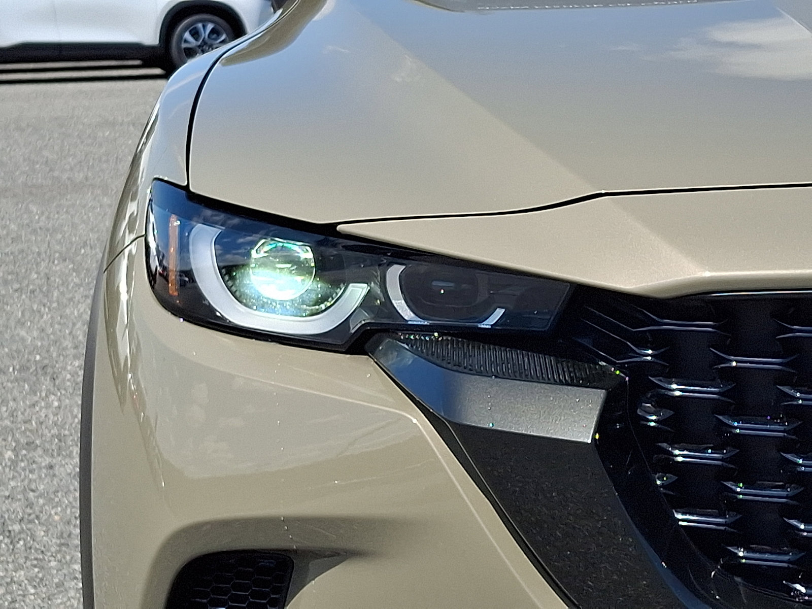 Certified 2025 MAZDA CX-50 AWD 2.5 Turbo w/ Premium Pkg image 9