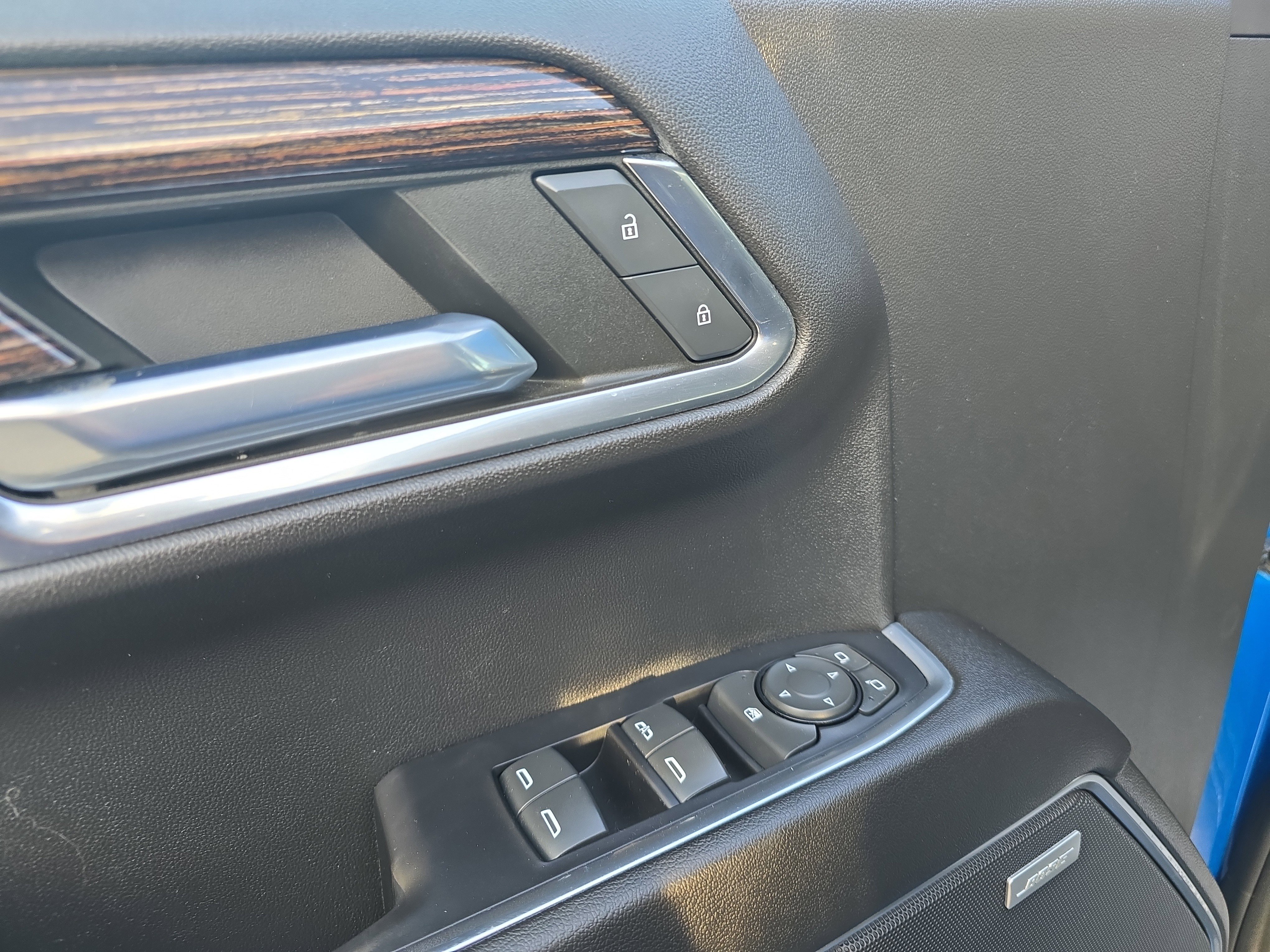 Used 2022 GMC Sierra 1500 Elevation w/ Preferred Package image 19