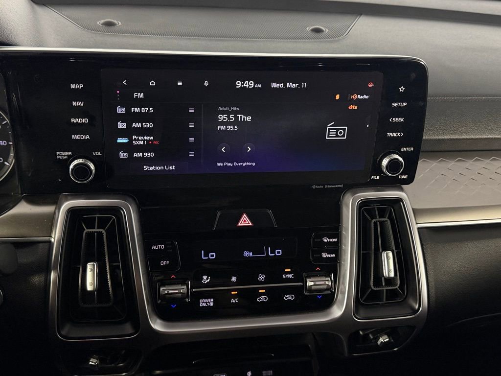 Used 2023 Kia Sorento EX image 18