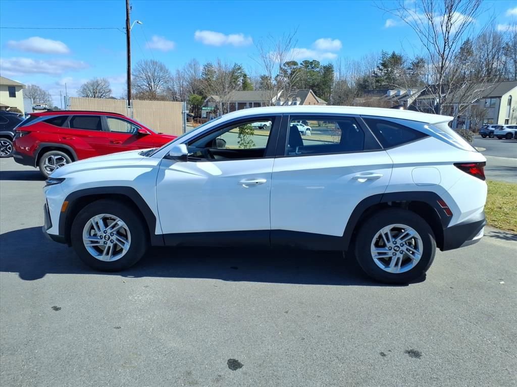 Certified 2025 Hyundai Tucson SE image 22