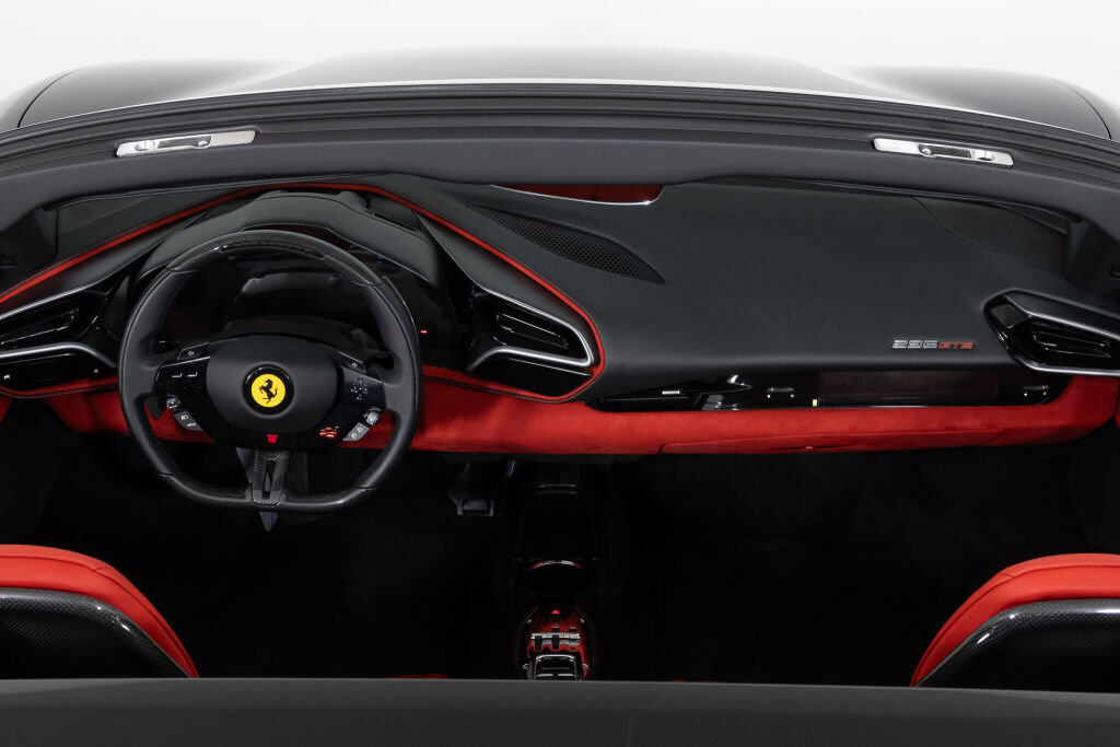 Used 2025 Ferrari 296 GTS image 39