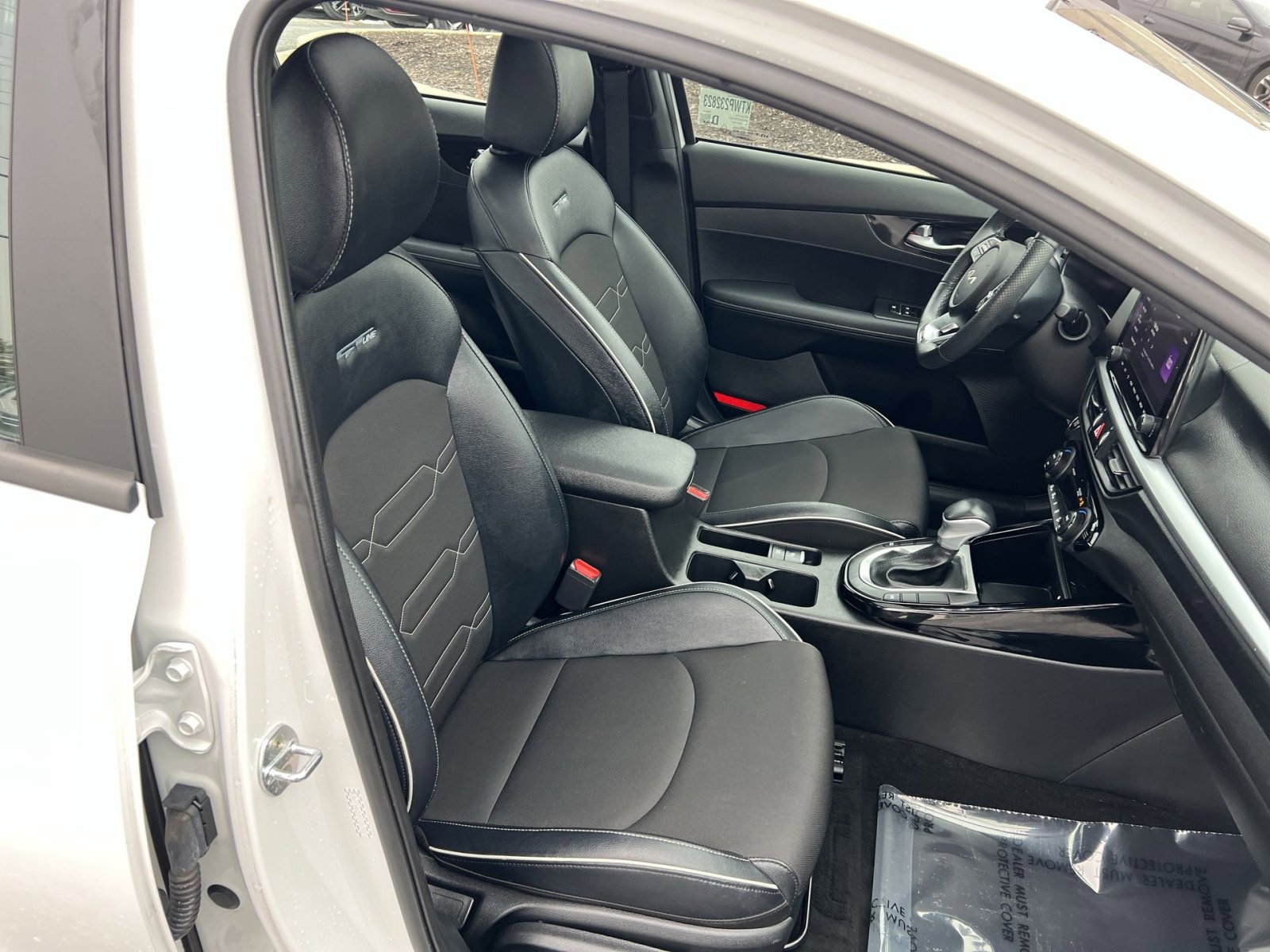 Used 2023 Kia Forte GT-Line w/ GT-Line Premium Package image 26