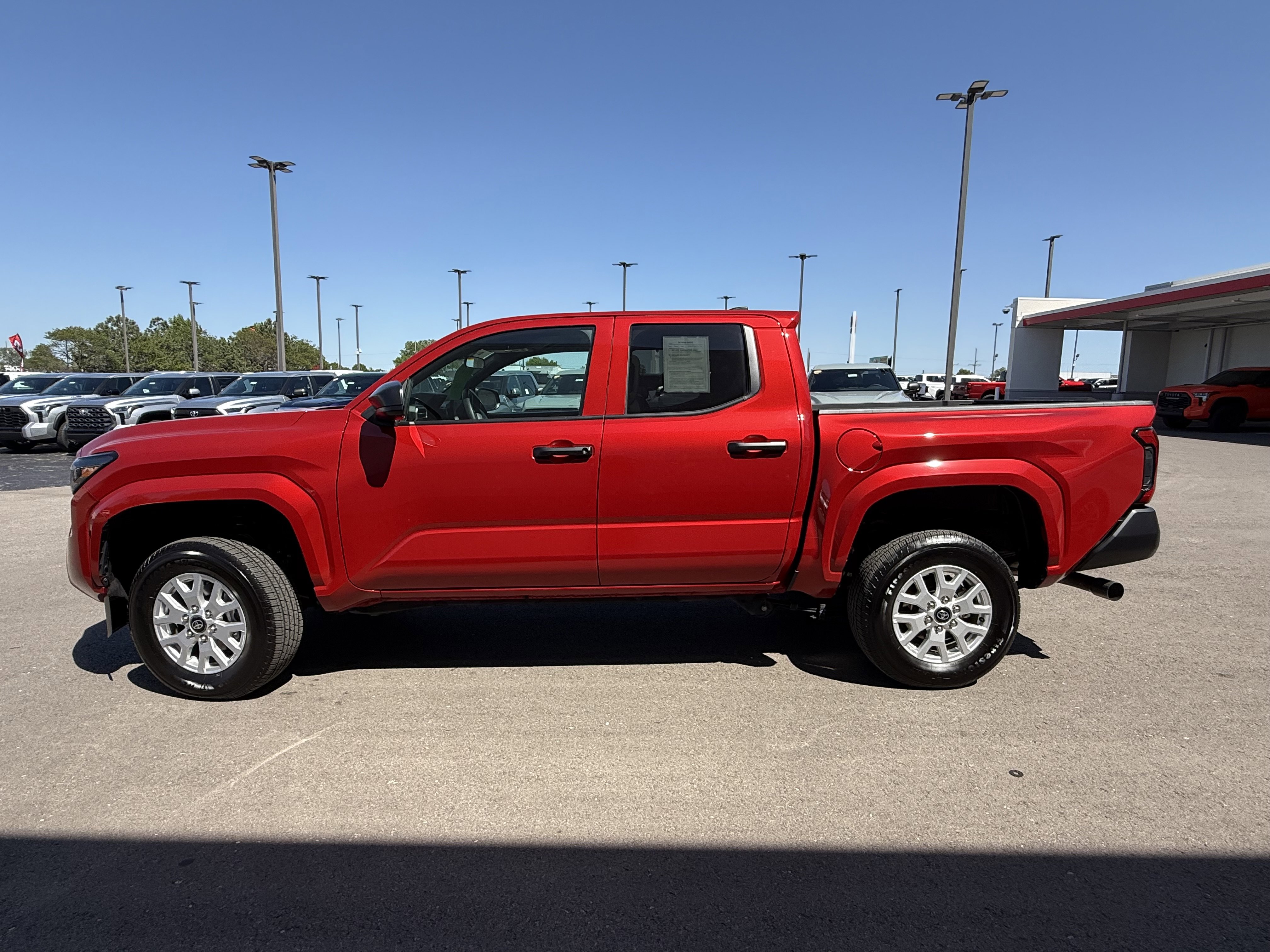 Certified 2025 Toyota Tacoma SR image 26