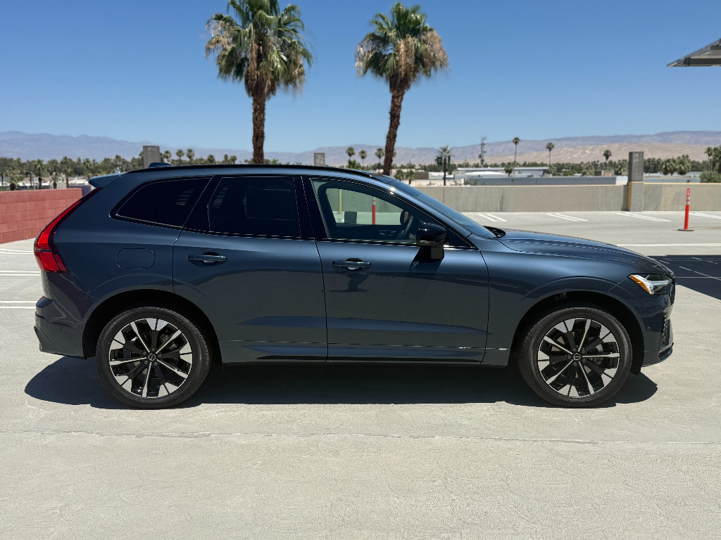 New 2026 Volvo XC60 B5 Plus w/ Climate Package PRO AWD/4WD image 8