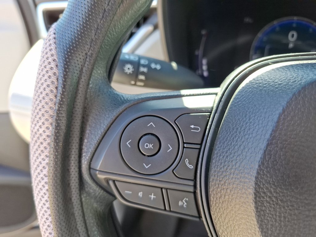 Used 2026 Toyota Corolla Cross L FWD image 18