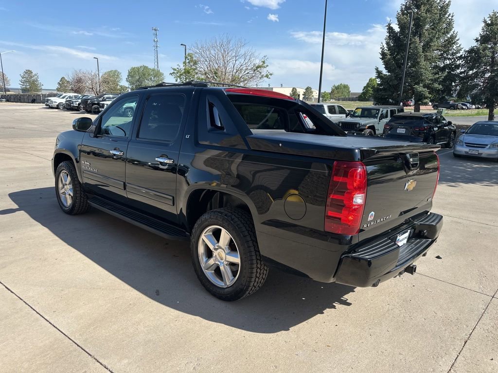 Used 2011 Chevrolet Avalanche LT w/ Texas Edition RWD image 28