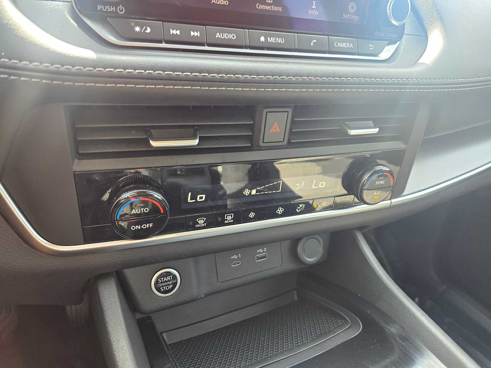 Used 2023 Nissan Rogue SV FWD image 28