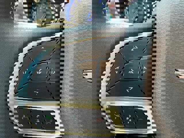New 2026 Chrysler Pacifica Select image 13