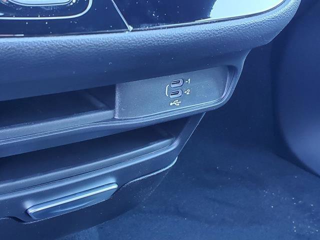 Used 2026 Chrysler Voyager LX image 16