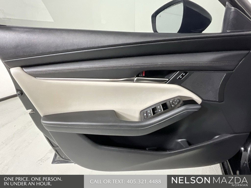 Used 2021 MAZDA MAZDA3 s image 16