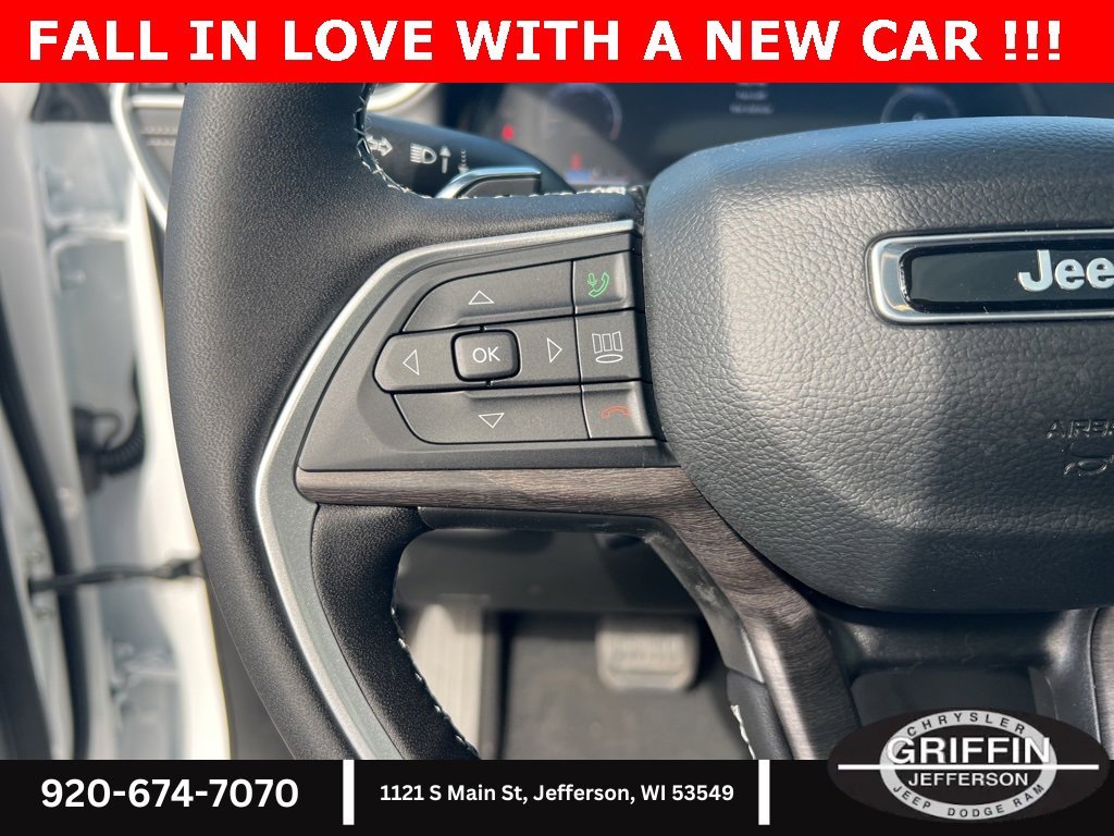 New 2025 Jeep Grand Cherokee Limited w/ Luxury Tech Group II image 20