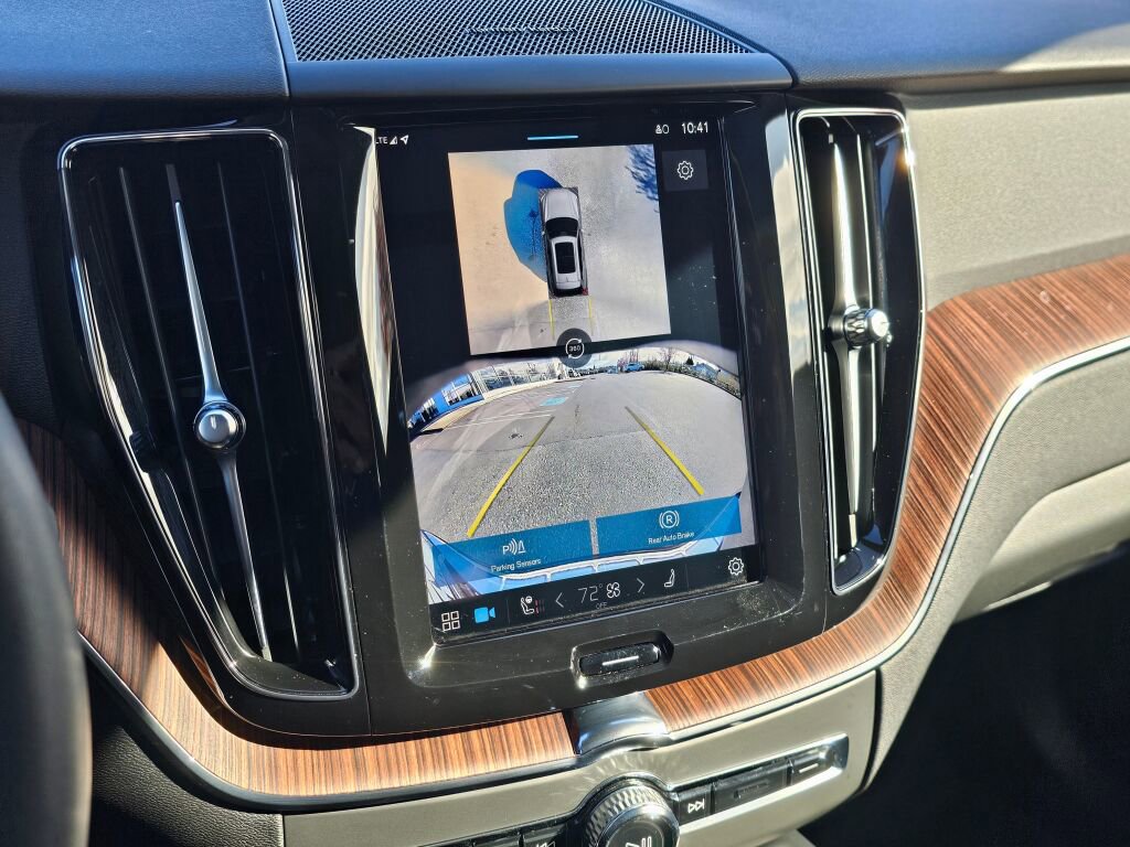 Used 2024 Volvo XC60 T8 Plus w/ Protection Package Premier image 35