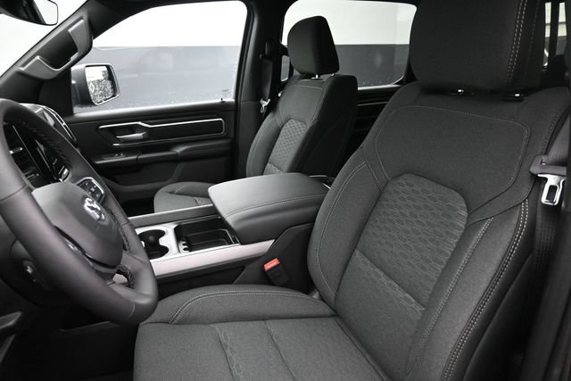 New 2026 RAM 1500 4x4 Crew Cab image 7