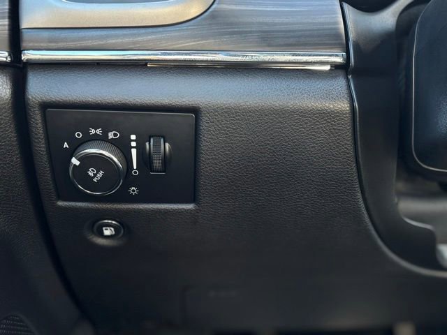 Certified 2019 Jeep Grand Cherokee Limited w/ Luxury Group II image 41