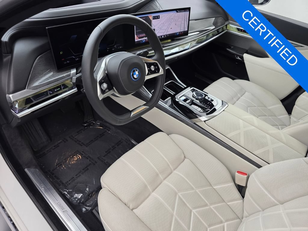 Certified 2023 BMW i7 xDrive60 AWD/4WD image 11