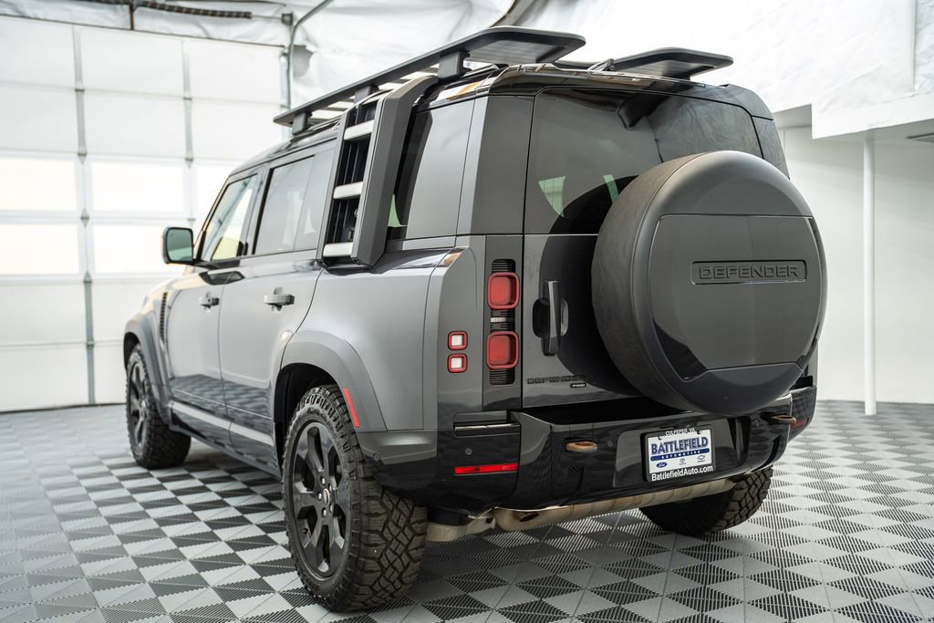 Used 2022 Land Rover Defender 110 X-Dynamic HSE AWD/4WD image 3