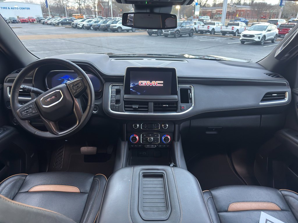 Used 2024 GMC Yukon AT4 w/ Technology Package image 12