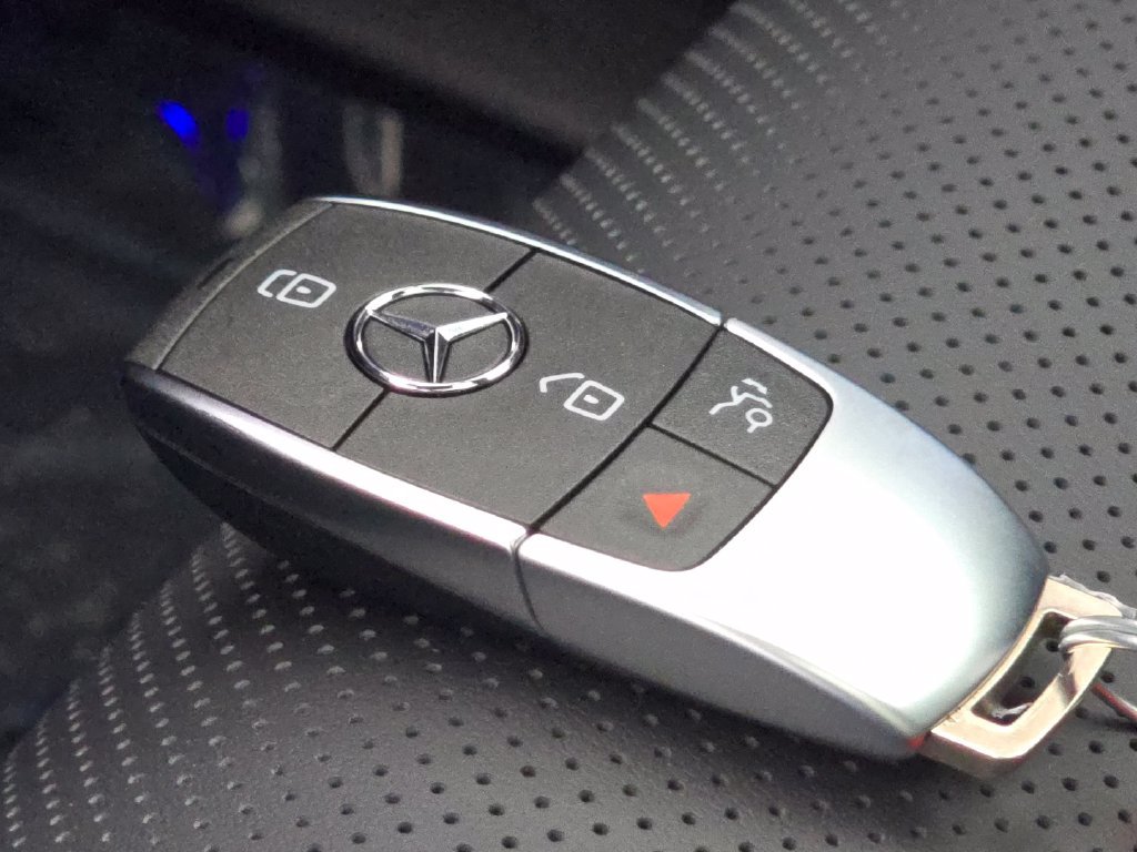 New 2026 Mercedes-Benz GLE 580 4MATIC image 38