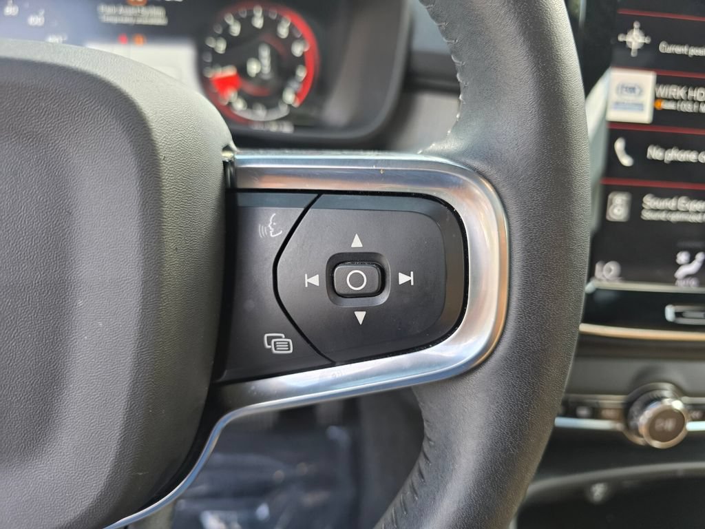 Used 2020 Volvo XC40 T5 Inscription w/ Protection Package Premier AWD/4WD image 20