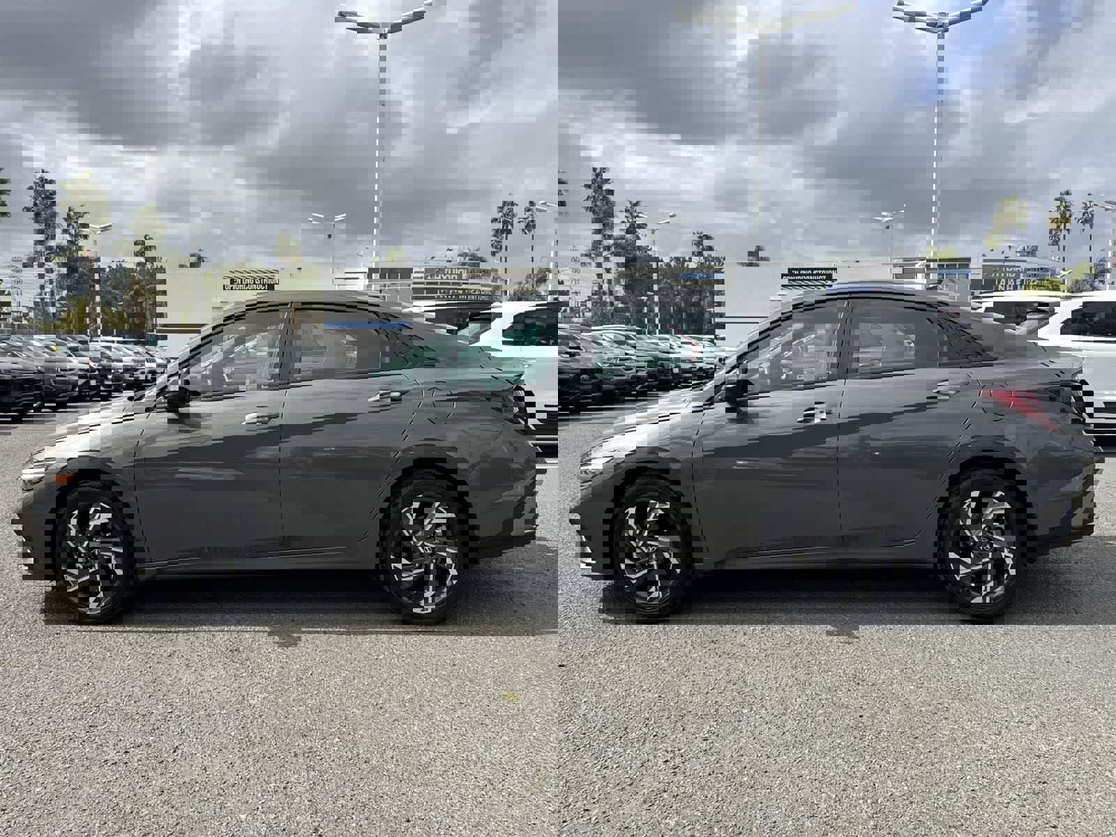 Certified 2025 Hyundai Elantra Sport image 5