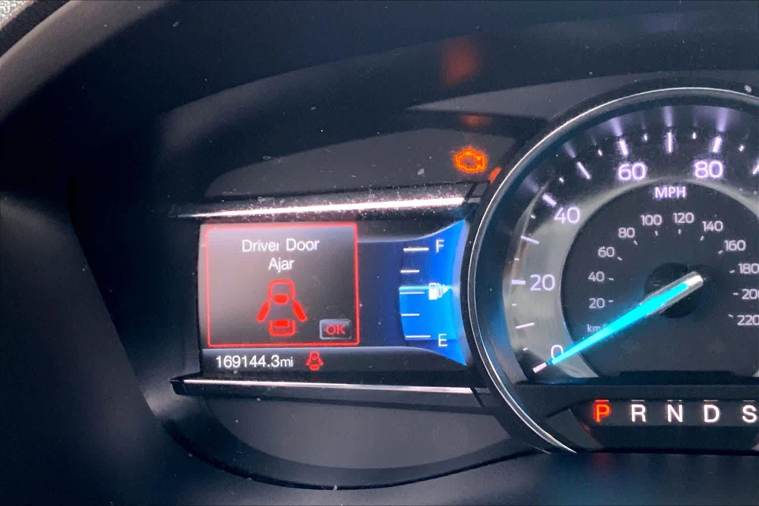 Used 2018 Ford Explorer XLT w/ Equipment Group 202A FWD image 22