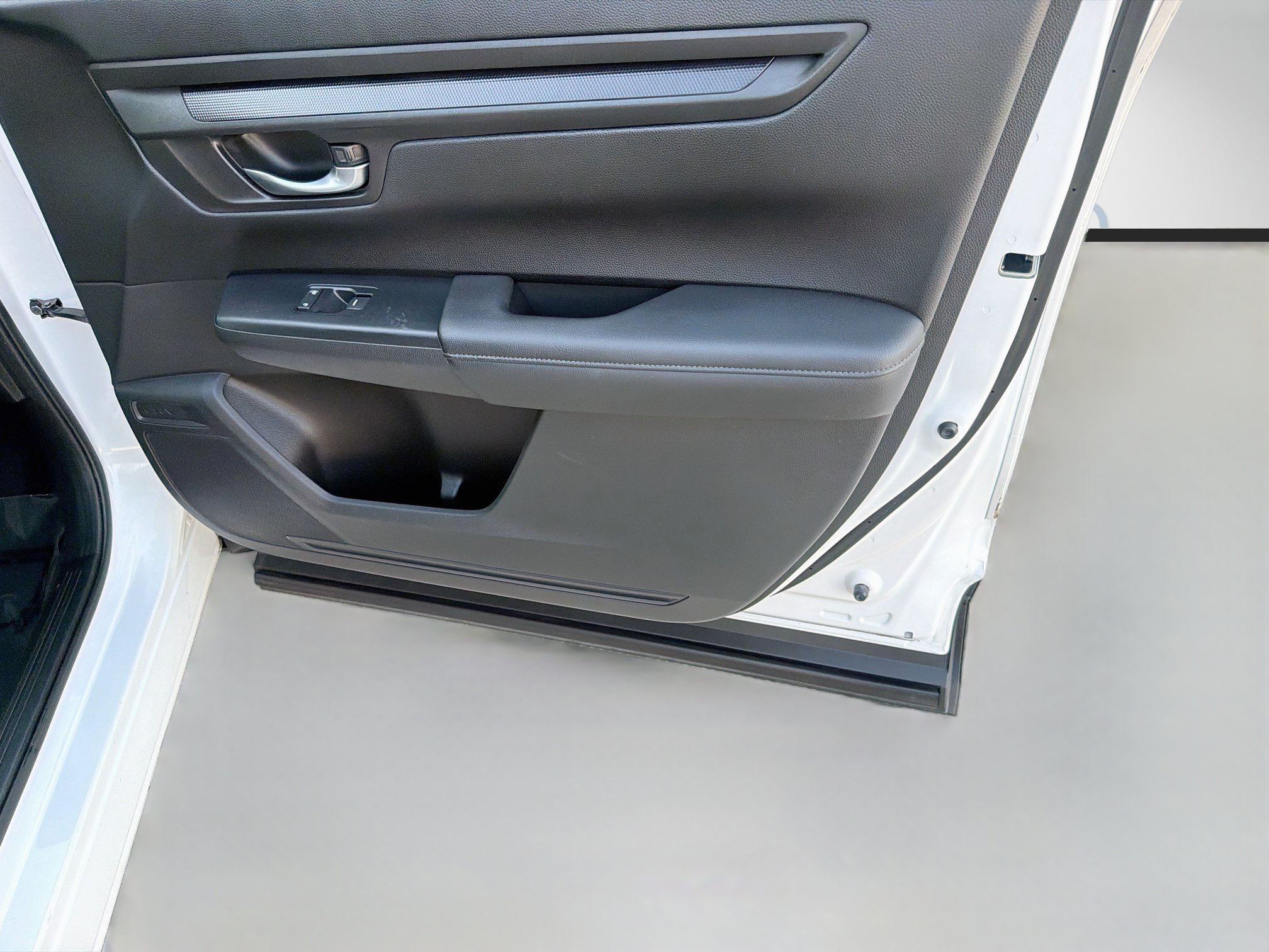 Certified 2024 Honda CR-V EX image 33