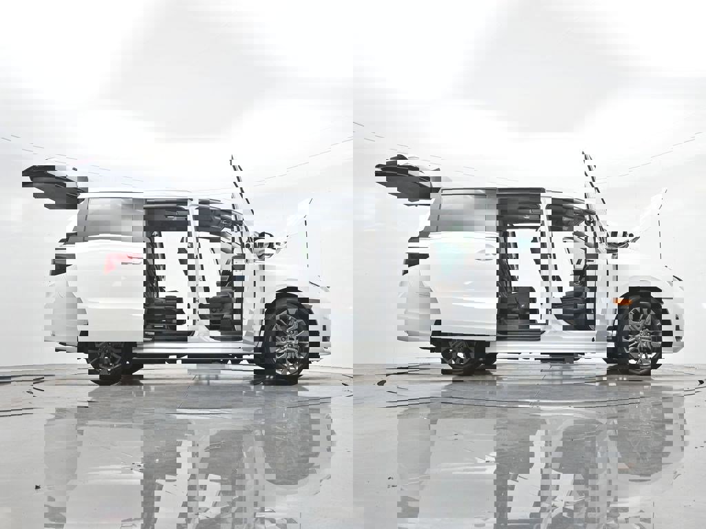 Used 2026 Honda Odyssey Touring image 40