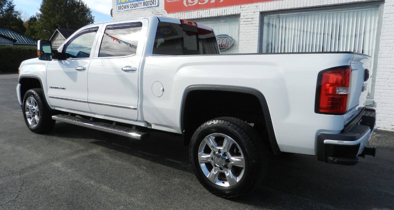 Used 2017 GMC Sierra 2500 Denali w/ Duramax Plus Package AWD/4WD image 8