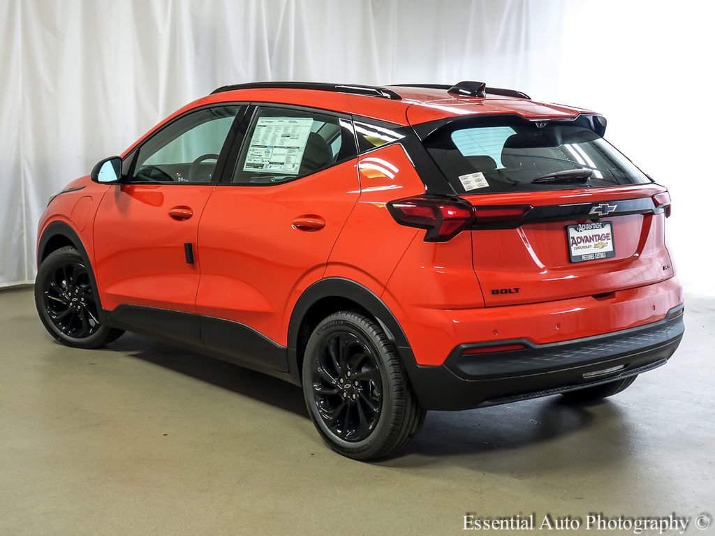 New 2027 Chevrolet Bolt RS w/ Technology Package FWD image 8