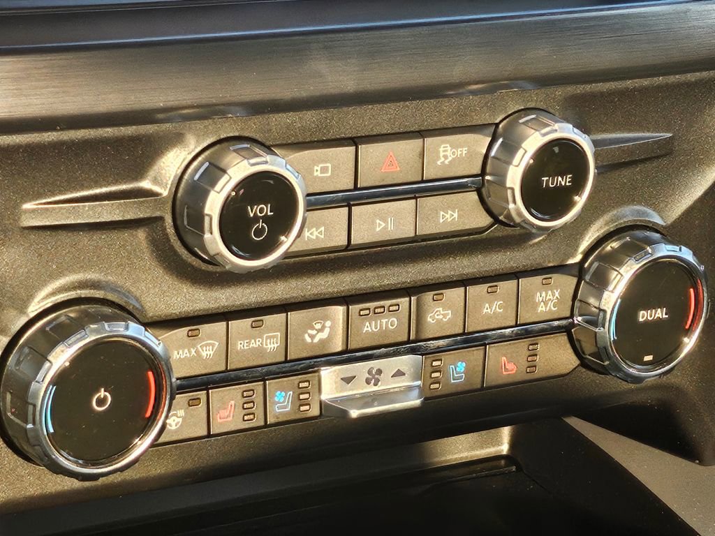 New 2026 Ford F250 Lariat w/ FX4 Off-Road Package image 18