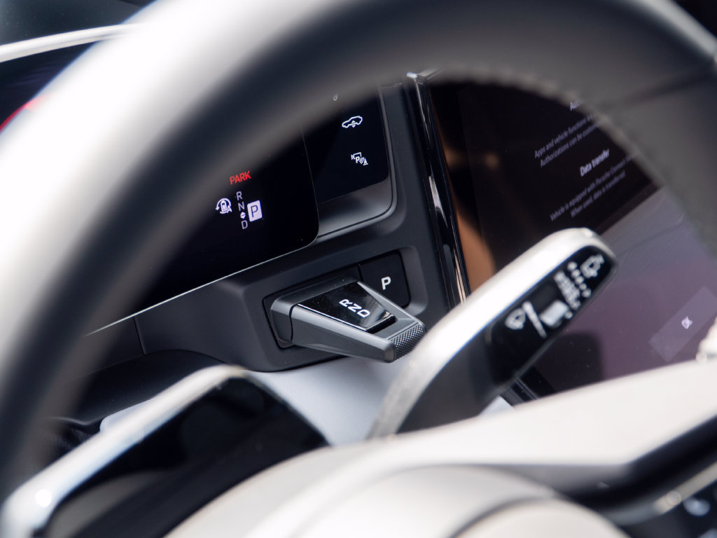 New 2026 Porsche Cayenne Electric AWD/4WD image 28
