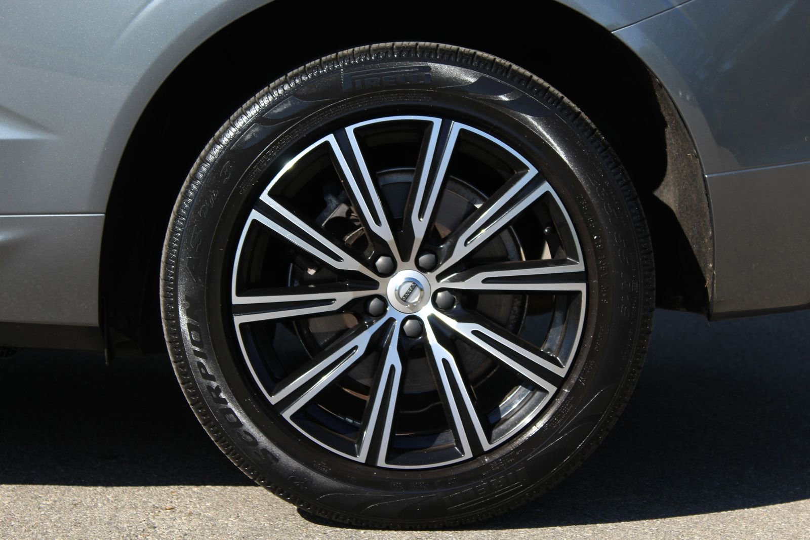 Used 2021 Volvo XC60 T6 Inscription AWD/4WD image 26