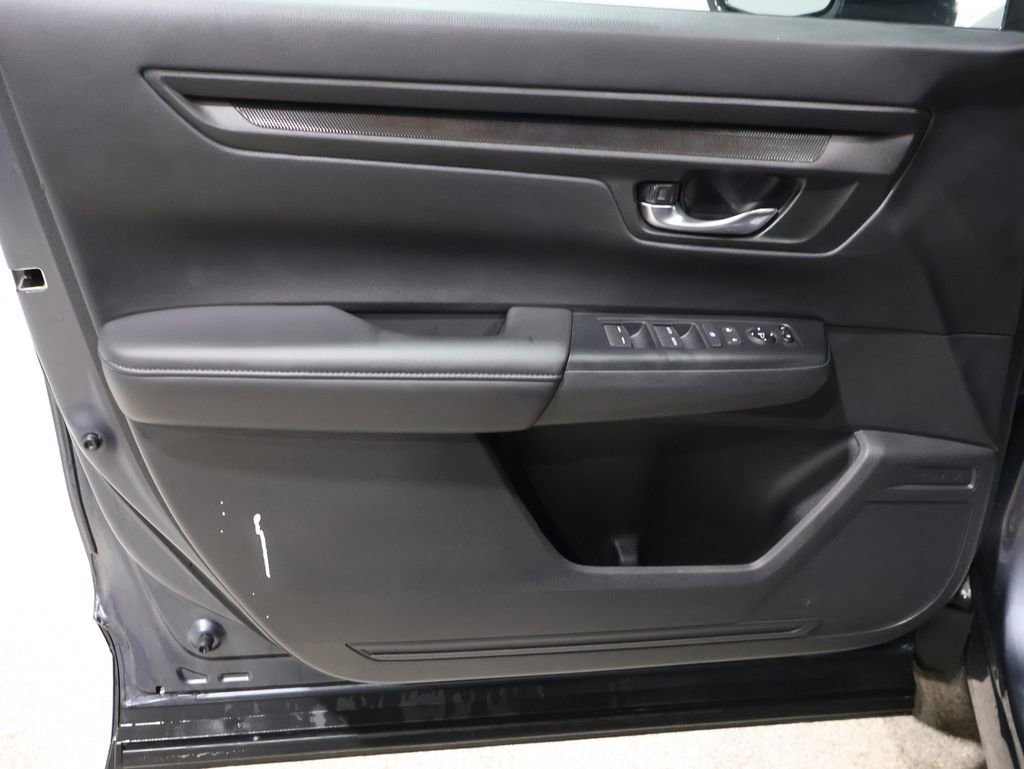 Used 2025 Honda CR-V EX image 12