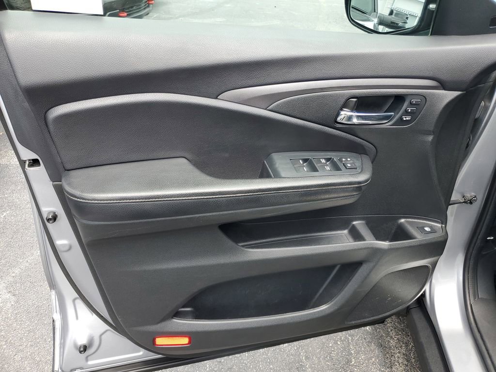 Used 2023 Honda Ridgeline RTL image 13