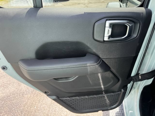 Certified 2023 Jeep Wrangler Unlimited Sahara AWD/4WD image 18