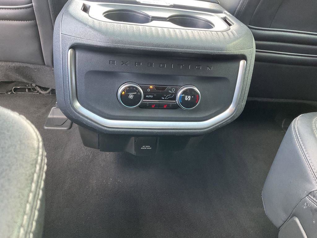 Used 2025 Ford Expedition Max Platinum image 25