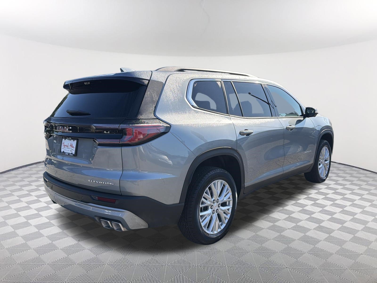 Used 2026 GMC Acadia Elevation w/ Elevation Premium Package FWD image 6